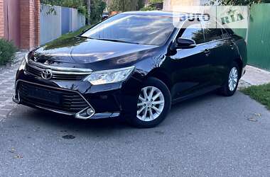 Седан Toyota Camry 2015 в Києві