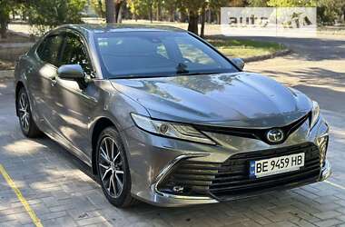 Седан Toyota Camry 2024 в Вознесенську