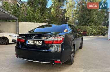 Седан Toyota Camry 2017 в Дніпрі