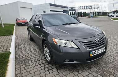 Седан Toyota Camry 2008 в Львове