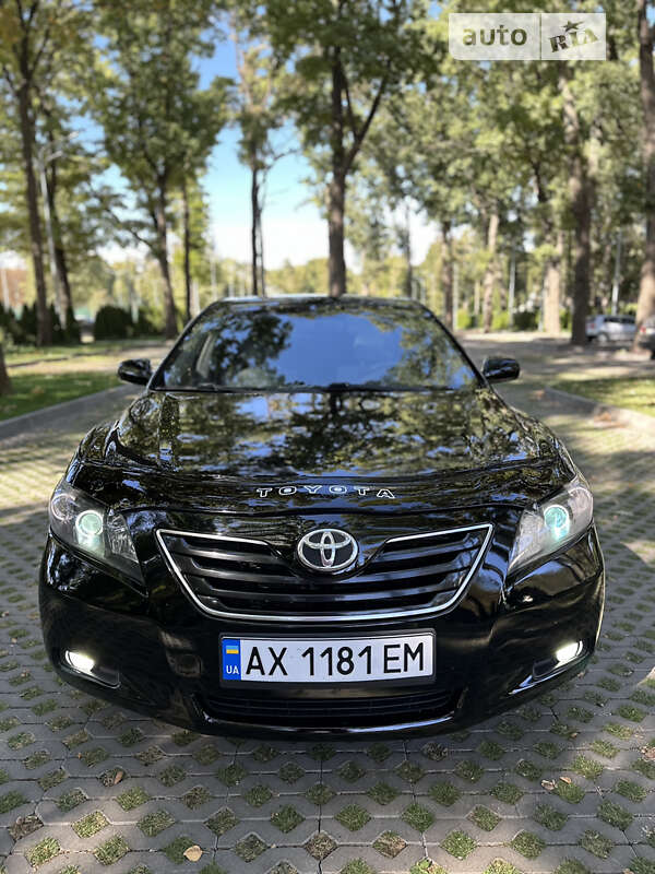 Седан Toyota Camry 2006 в Харкові