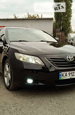 Седан Toyota Camry 2007 в Рівному