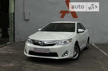 Седан Toyota Camry 2015 в Одессе