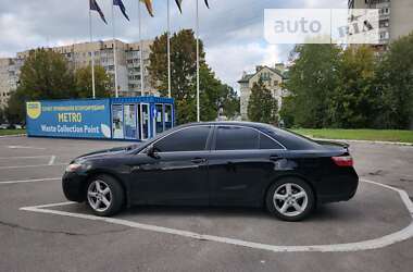 Седан Toyota Camry 2006 в Львові