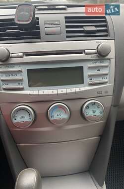 Седан Toyota Camry 2008 в Запорожье