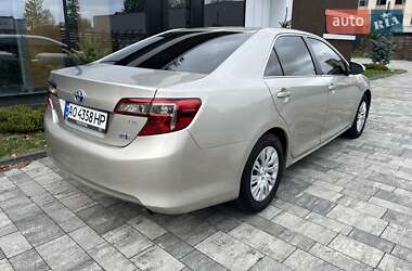 Седан Toyota Camry 2014 в Тячеве