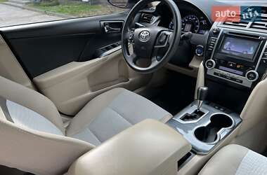 Седан Toyota Camry 2014 в Тячеве