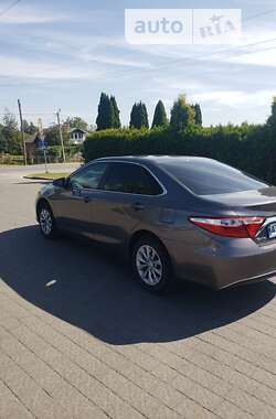 Седан Toyota Camry 2016 в Долине