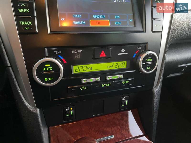 Седан Toyota Camry 2011 в Львове фото 16 Седан Toyota Camry 2011 в Львове