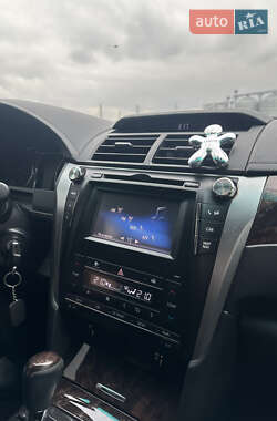 Седан Toyota Camry 2015 в 