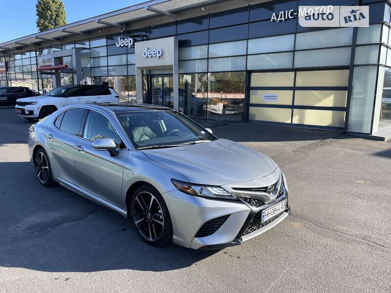 Седан Toyota Camry 2020 в Одессе