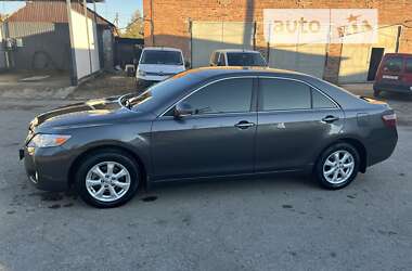Седан Toyota Camry 2011 в 