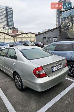 Седан Toyota Camry 2003 в Киеве