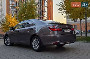 Седан Toyota Camry 2016 в Івано-Франківську