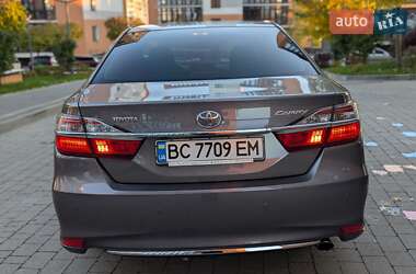 Седан Toyota Camry 2016 в Івано-Франківську