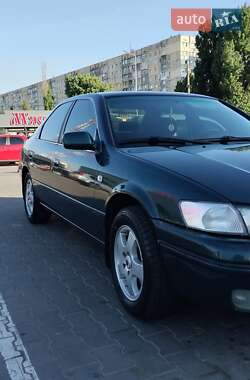 Седан Toyota Camry 1998 в Одессе