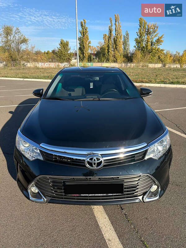 Toyota Camry 2016