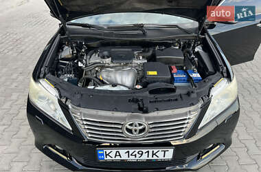 Седан Toyota Camry 2012 в Броварах