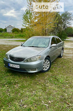 Седан Toyota Camry 2004 в Кременчуці