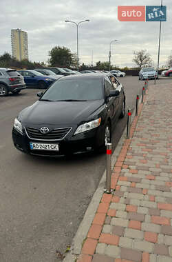 Седан Toyota Camry 2008 в Киеве