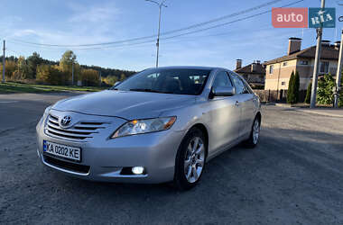 Седан Toyota Camry 2008 в Києві