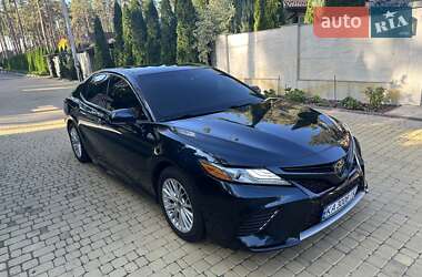 Седан Toyota Camry 2017 в Києві