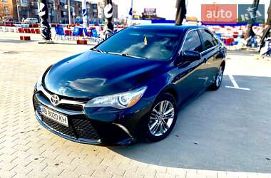 Седан Toyota Camry 2015 в Вінниці