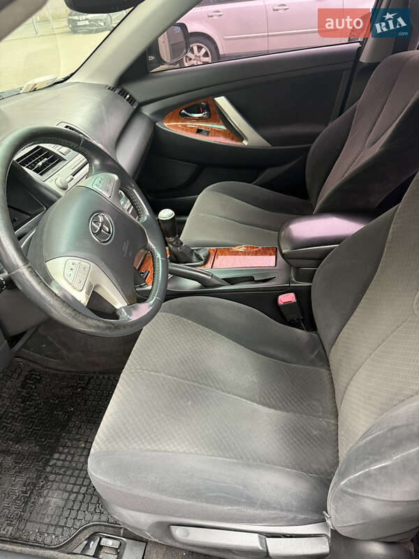 Седан Toyota Camry 2008 в Львове