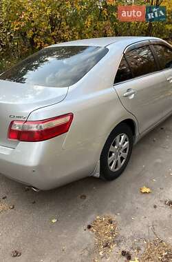 Седан Toyota Camry 2006 в Киеве