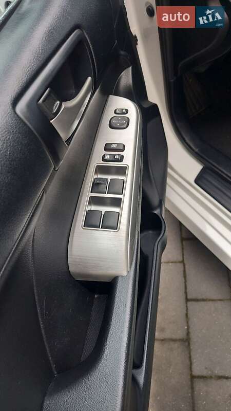 Седан Toyota Camry 2013 в Стрые