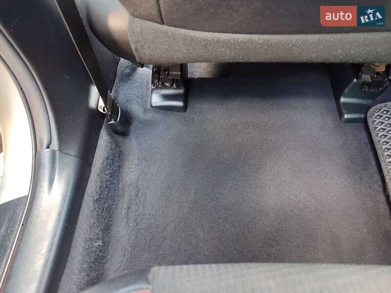 Седан Toyota Camry 2016 в Тернополі