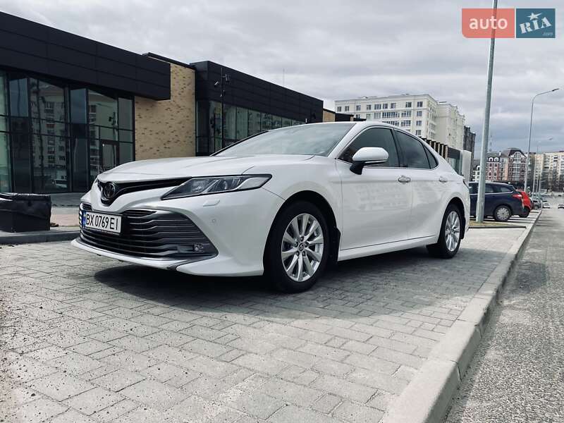 Toyota Camry 2018