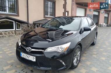 Седан Toyota Camry 2015 в Умани