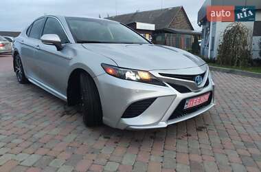 Седан Toyota Camry 2020 в Сарнах