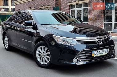 Седан Toyota Camry 2014 в Киеве