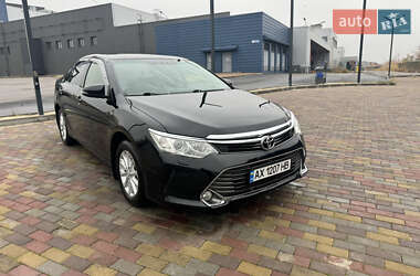 Седан Toyota Camry 2014 в Харькове