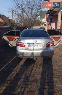 Седан Toyota Camry 2008 в Вараше