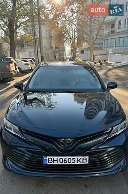 Седан Toyota Camry 2018 в Одесі