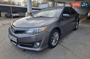 Седан Toyota Camry 2013 в Чернигове