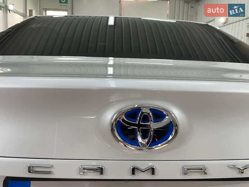 Седан Toyota Camry 2021 в Одесі