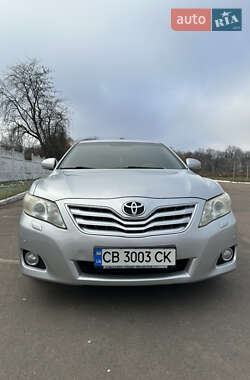 Седан Toyota Camry 2009 в Прилуках