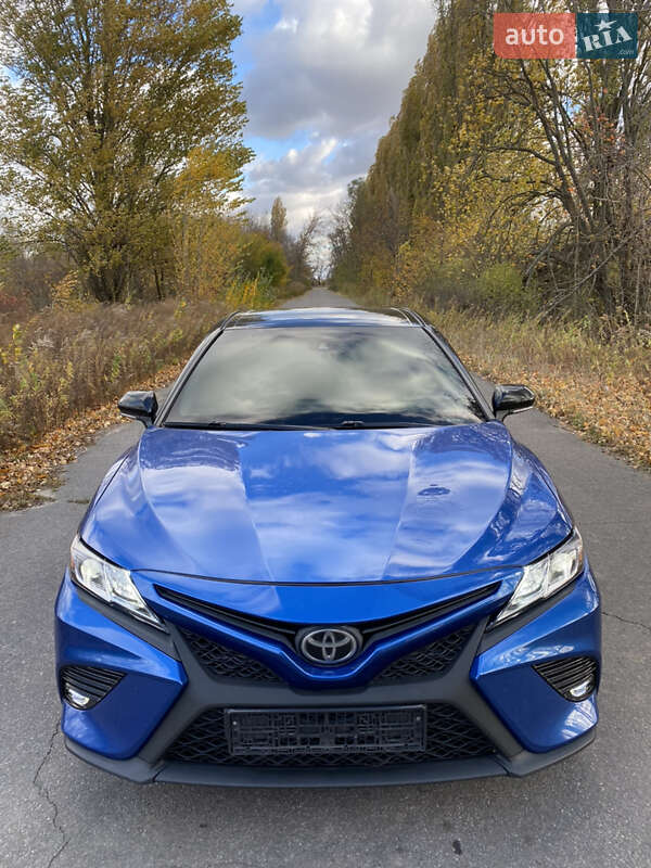 Toyota Camry 2017