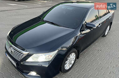 Седан Toyota Camry 2012 в Житомире