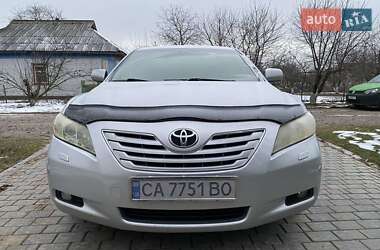 Седан Toyota Camry 2008 в Умани