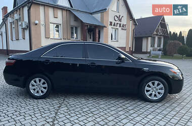 Седан Toyota Camry 2007 в Львове