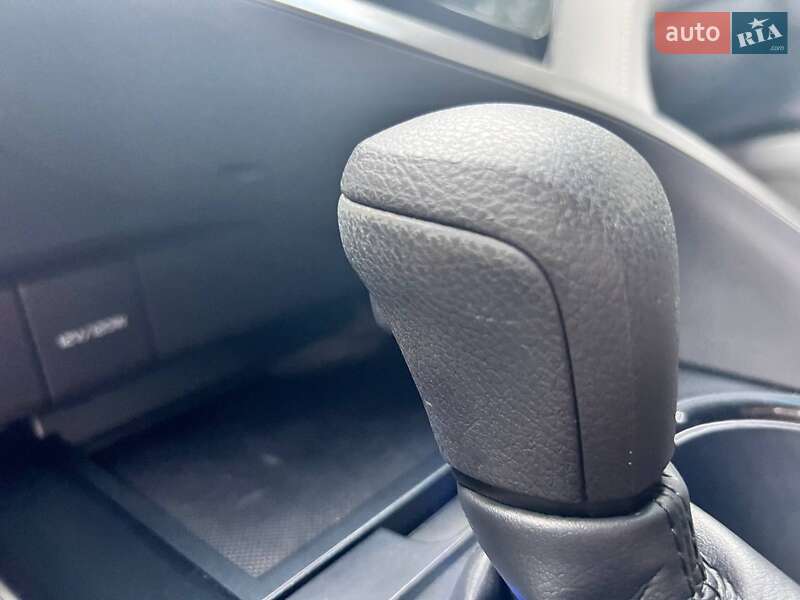 Седан Toyota Camry 2018 в Козине