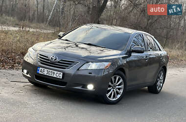 Седан Toyota Camry 2007 в Днепре