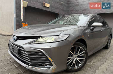 Седан Toyota Camry 2023 в Києві