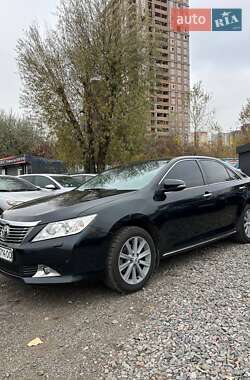 Седан Toyota Camry 2011 в Киеве