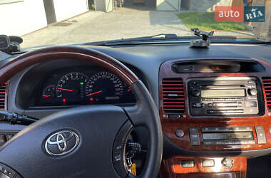 Седан Toyota Camry 2005 в Хмельницькому